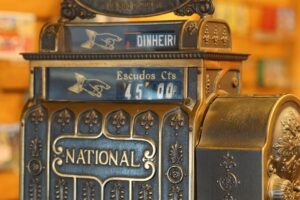 Como o Bolso Inteligente Pode Aumentar sua Inteligência Emocional em Relação ao Dinheiro