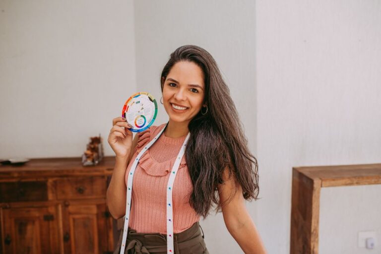Como transformar um hobby em renda extra recorrente em 30 dias: validação rápida, oferta mínima viável, canais de venda e acompanhamento no Bolso Inteligente
