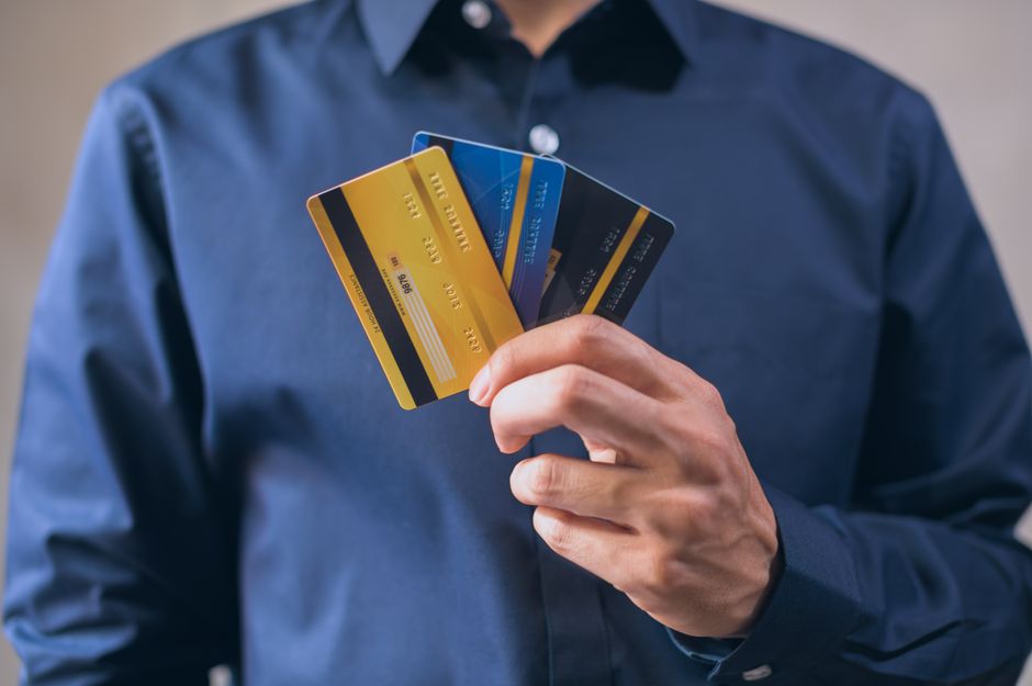 Por que você gasta mais com Pix do que com cartão e como resolver: limites, fricções e alertas que realmente funcionam